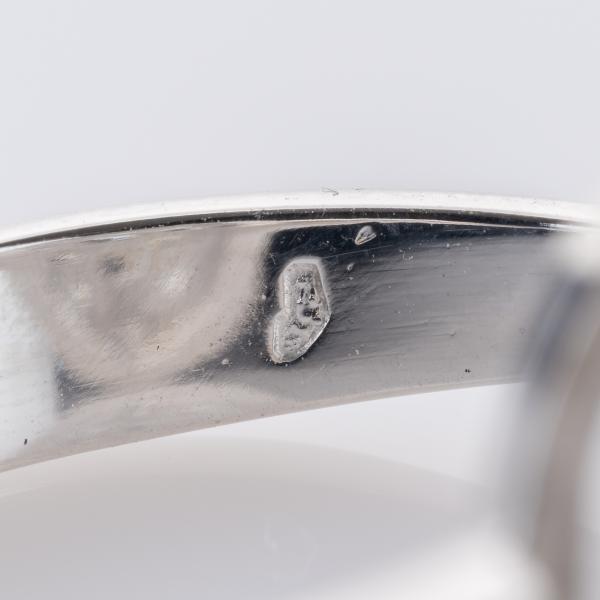 Ring aus 585er Weißgold mit 0,60 ct Brillanten