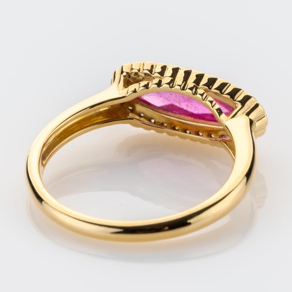 Clusterring mit 1.0ct Rubin und 0.30ct Brillanten in 585er Gelbgold