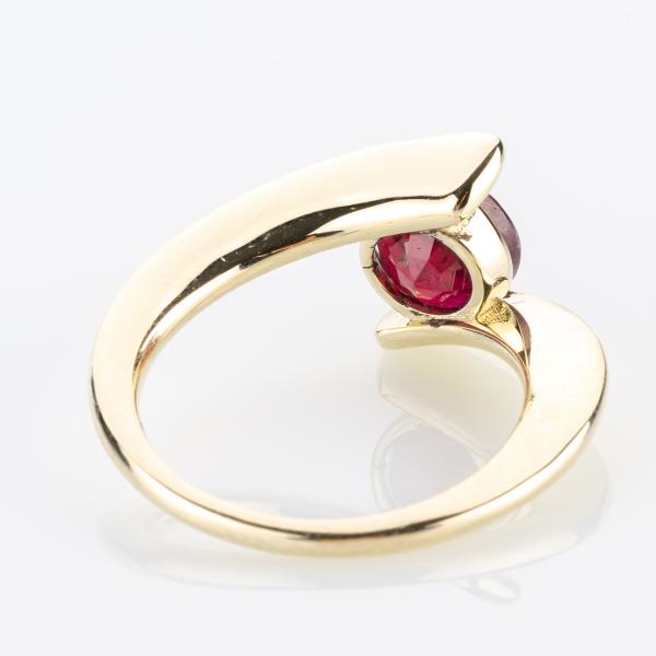 Damenring 585er Gold mit 2.56ct Rubin