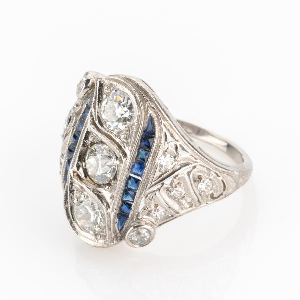 Art Deco ring (platinum) with 1.60ct diamonds and 0.50ct sapphires